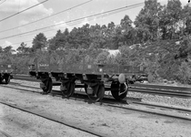 167495 Afbeelding van de (drie-assige) marmerwagen NS 92316 (type MW) van de N.S. op het emplacement te Maarn.